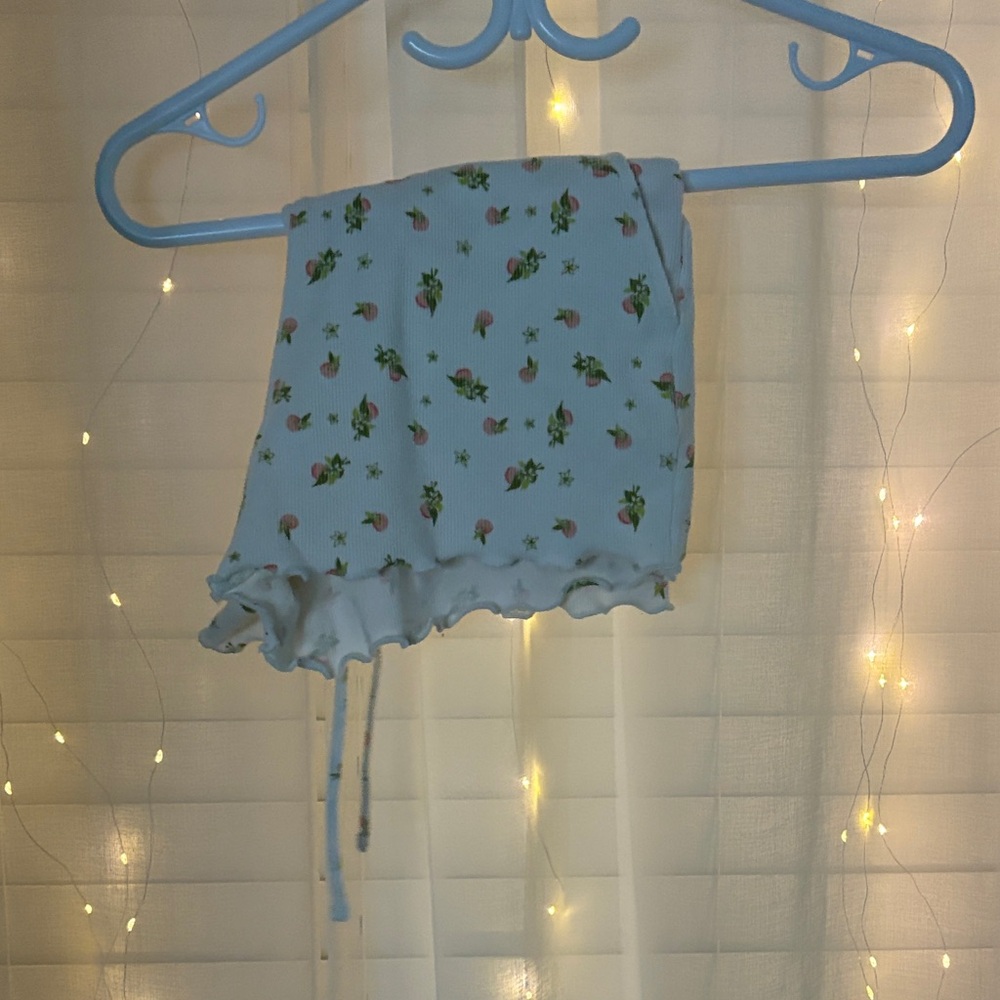La Vie En Rose Women’s Floral Shorts - White and Green